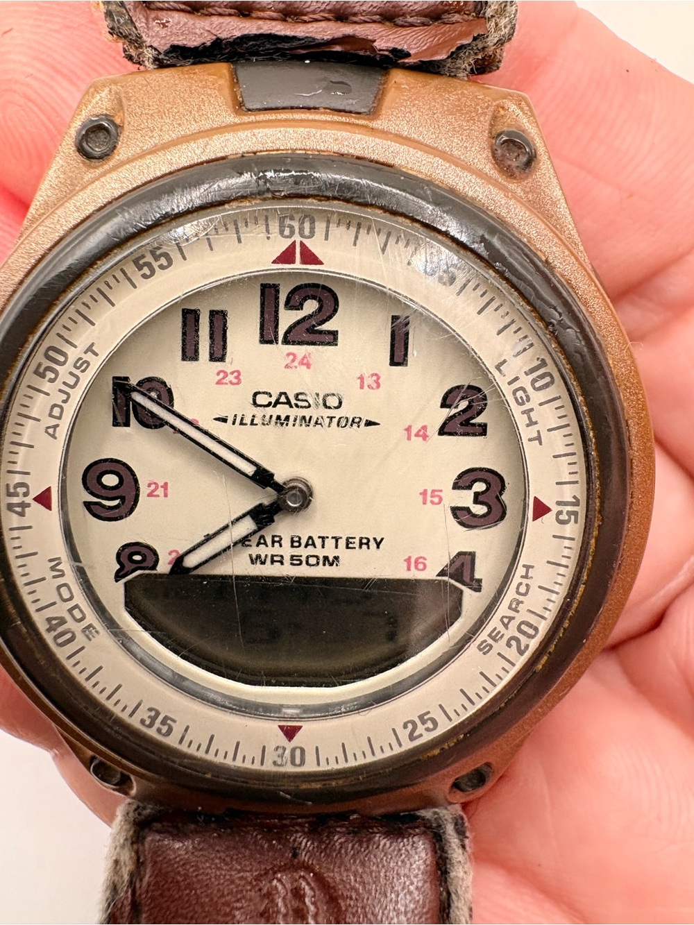 Casio Illuminator Bronze-Tone Case with Cream Dial . VINTAGE , NEW BATTERY